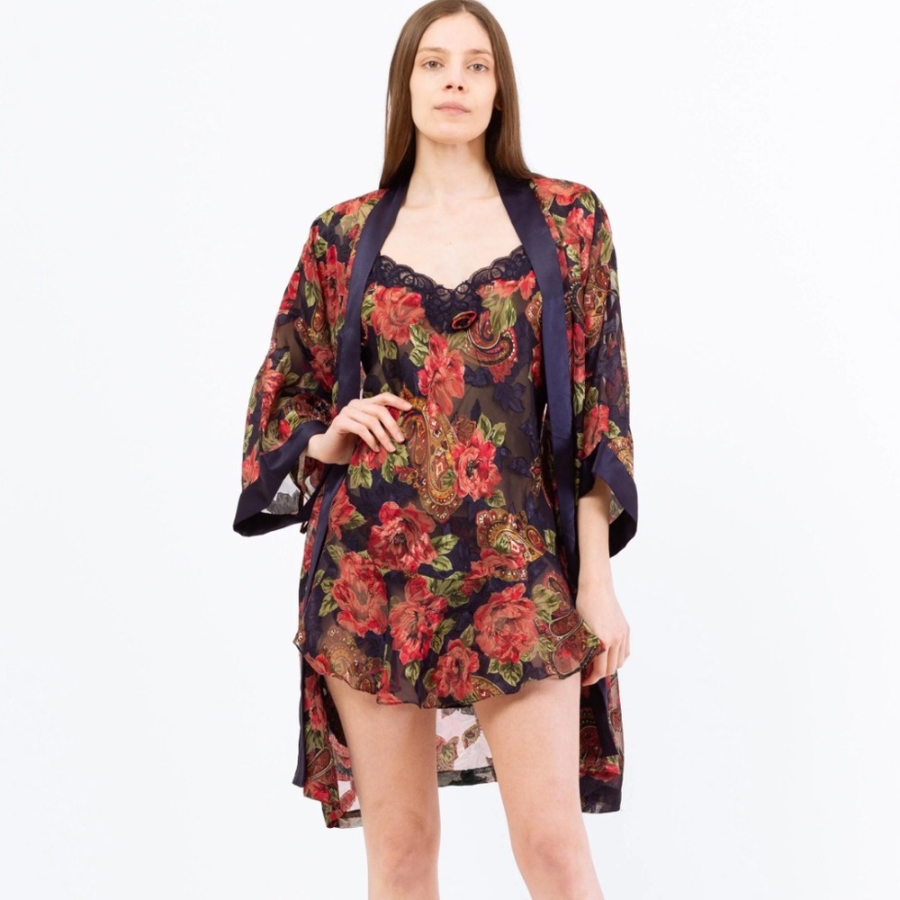 Victoria’s Secret Gold Label‎ Vintage Floral Rose Lingerie and Bathrobe